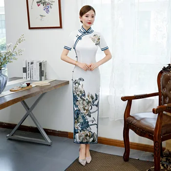 Big Size 4XL 5XL Women Print Flower Mandarin Collar Cheongsam Chinese Traditional Half Sleeve Long Qipao Evening Party Dress
Big Size 4XL 5XL Women Print Flower Mandarin Collar Cheongsam Chinese Traditional Half Sleeve Long Qipao Evening Party Dress