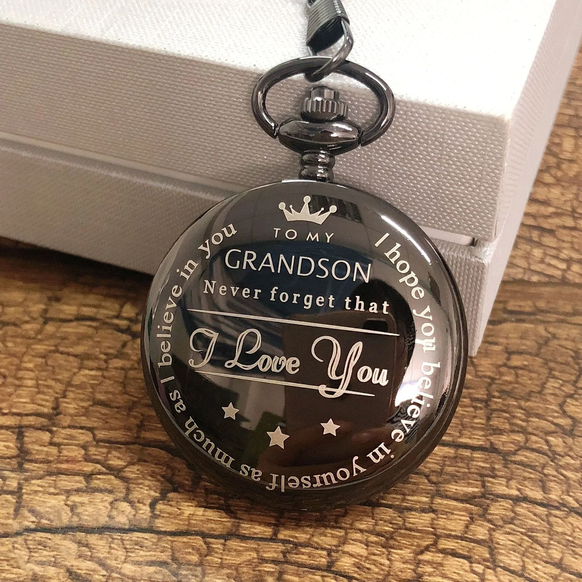 TurnFinger Top Craft Luxury Quality Pendant Necklace Black Glossy Simple And Elegant Men And Women Retro Quartz Pocket Watch
TurnFinger Top Craft Luxury Quality Pendant Necklace Black Glossy Simple And Elegant Men And Women Retro Quartz Pocket Watch