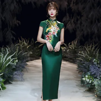 Ladies Vintage Qipao Feather Flowers Print Elegant Cheongsam Classical Long Evening Dress Sexy Traditional Qipao
Ladies Vintage Qipao Feather Flowers Print Elegant Cheongsam Classical Long Evening Dress Sexy Traditional Qipao
