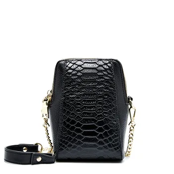 Genuine Leather crossbody bags for women 2020 high quality small messenger shoulder bag female Cow leather bags 
Genuine Leather crossbody bags for women 2020 high quality small messenger shoulder bag female Cow leather bags