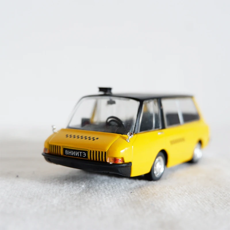 1:43 Scale Alloy Russian Ven Die Cast Metal Model Toy Car Former Soviet Union Miniature Static Model Vehicle Collection Gift
1:43 Scale Alloy Russian Ven Die Cast Metal Model Toy Car Former Soviet Union Miniature Static Model Vehicle Collection Gift