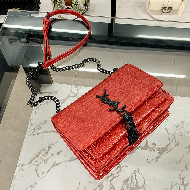 2020 Spring and Summer New Women's Bag Women's All-match Fashion Stone Pattern Chain Ins Square Sling Bag
2020 Spring and Summer New Women's Bag Women's All-match Fashion Stone Pattern Chain Ins Square Sling Bag