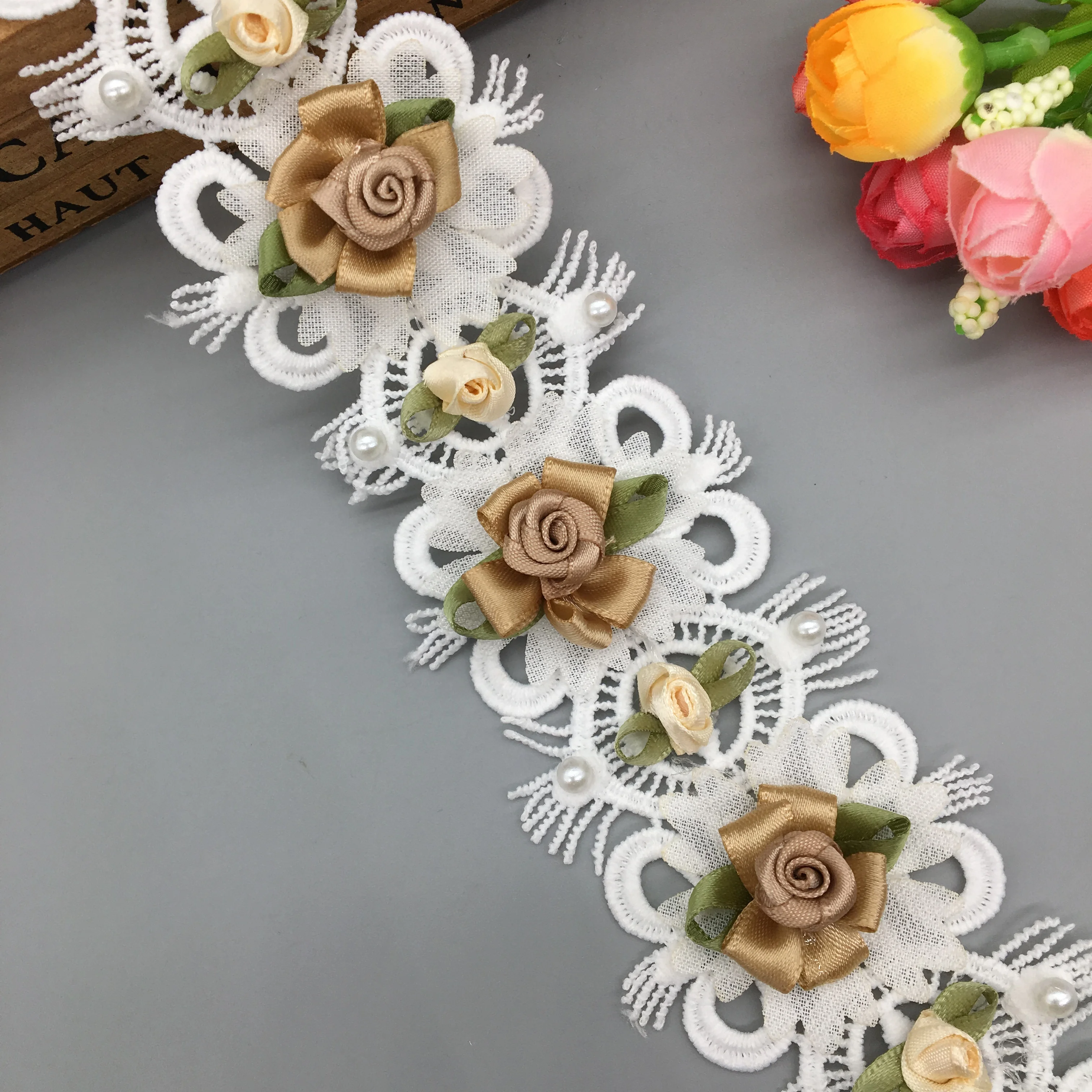 1 yard White Soluble Polyester Coffee 3D Flower Pearl Lace Trim Fabric Wedding Embroidered Handmade Lace Ribbon DIY Sewing Craft
1 yard White Soluble Polyester Coffee 3D Flower Pearl Lace Trim Fabric Wedding Embroidered Handmade Lace Ribbon DIY Sewing Craft