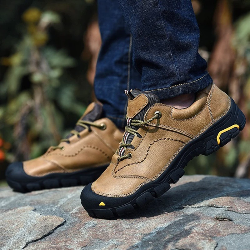Men Outdoor Genuine Leather Ultralight Climbing Shoes Non-Slip Wear-resistant Breathable Sports Shoes Hiking Tourist Sneakers
Men Outdoor Genuine Leather Ultralight Climbing Shoes Non-Slip Wear-resistant Breathable Sports Shoes Hiking Tourist Sneakers