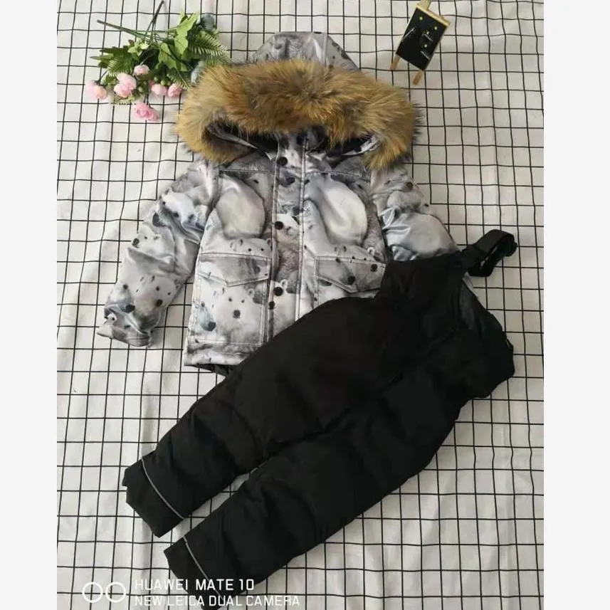2019 Winter Children down jackets & Pant Print white duck down Coat hooded Girls down jacket Modis kids outerwear ski suit Y1761
2019 Winter Children down jackets & Pant Print white duck down Coat hooded Girls down jacket Modis kids outerwear ski suit Y1761