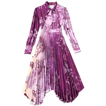 Spring 2020 for European and American women's wear Long sleeve bow tie collar Printed pleated Fashionable purple dress
Spring 2020 for European and American women's wear Long sleeve bow tie collar Printed pleated Fashionable purple dress