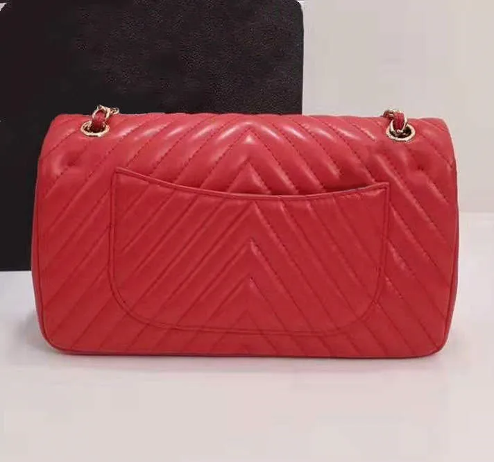 Top luxury lady's handbag quality leather handbag designer gold chain silver chain lady's oblique bag
Top luxury lady's handbag quality leather handbag designer gold chain silver chain lady's oblique bag