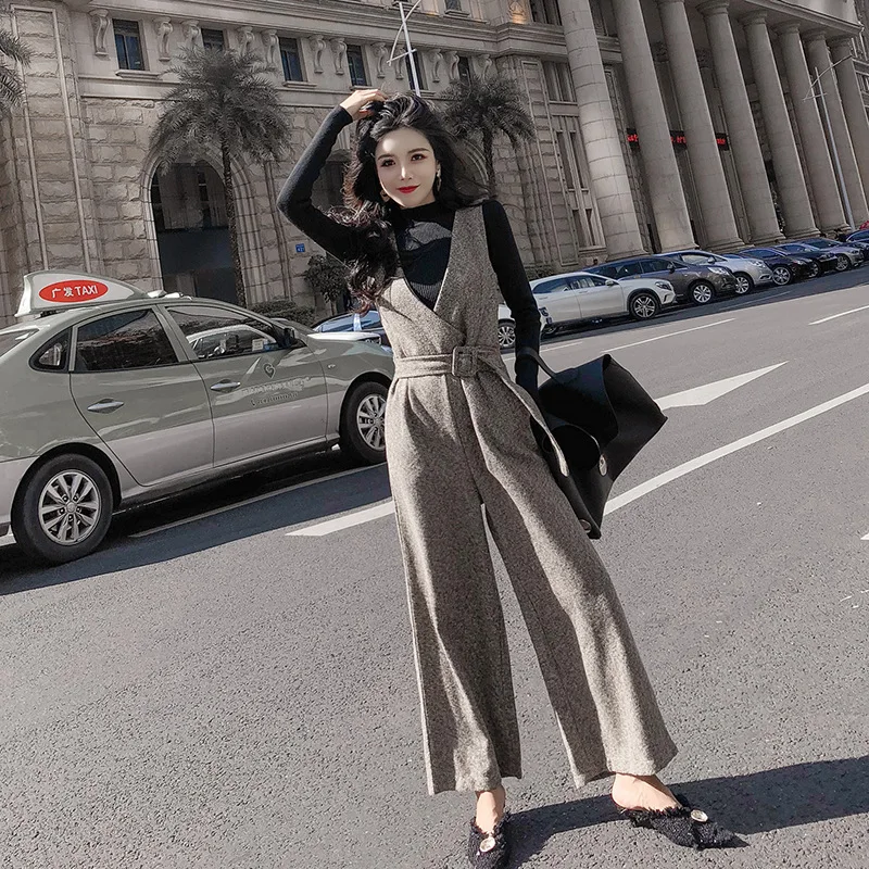 2019 New Style Fashion Korean-style V-neck One-Piece Woolen One-piece Loose Pants + Base Shirt Loose Pants Set
2019 New Style Fashion Korean-style V-neck One-Piece Woolen One-piece Loose Pants + Base Shirt Loose Pants Set