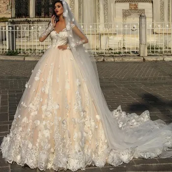 2020 Cap Sheer Long Sleeves A line Wedding Dress 3D Floral Elegant Bridal Gowns Lace Appliques Garden Vestidos De Mariage 2019
2020 Cap Sheer Long Sleeves A line Wedding Dress 3D Floral Elegant Bridal Gowns Lace Appliques Garden Vestidos De Mariage 2019