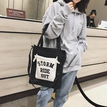 New Fashion Casual Ladies Canvas Handbag Ins Printed Letter Ladies Shoulder Crossbody Bag Literary Youth Canvas Bag 
New Fashion Casual Ladies Canvas Handbag Ins Printed Letter Ladies Shoulder Crossbody Bag Literary Youth Canvas Bag