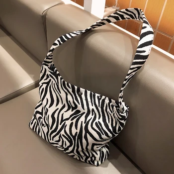 Zebra Pattern Bag Small Shoulder Bags for Women 2020 Branded Shoulder Handbags Female Hand Bag Vintage Canvas Trend Bags
Zebra Pattern Bag Small Shoulder Bags for Women 2020 Branded Shoulder Handbags Female Hand Bag Vintage Canvas Trend Bags