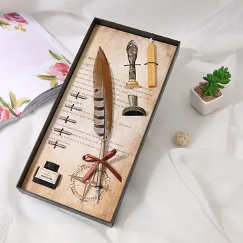 1Set English Calligraphy Feather Dip Pen Writing Ink Set Stationery Gift Box with 5 Nibs Fountain Pen Ink Alloy Pen Nib Base
1Set English Calligraphy Feather Dip Pen Writing Ink Set Stationery Gift Box with 5 Nibs Fountain Pen Ink Alloy Pen Nib Base