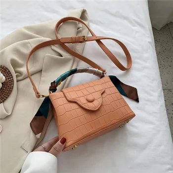 New texture small bag women bag 2020 new wave summer fashion scarf women's portable crossbody bag wild bucket bag
New texture small bag women bag 2020 new wave summer fashion scarf women's portable crossbody bag wild bucket bag