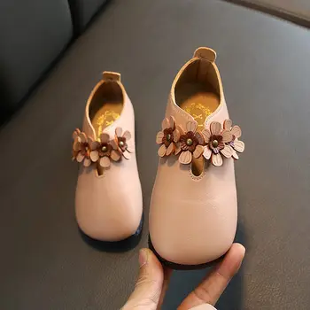 WEIXINBUY PU Leather Girls Shoes Toddler Baby Girl Flats Flowers Cut-outs Princess Kids Shoes Children Girls Soft Shoes Loafers
WEIXINBUY PU Leather Girls Shoes Toddler Baby Girl Flats Flowers Cut-outs Princess Kids Shoes Children Girls Soft Shoes Loafers