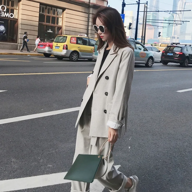 Photo Shoot CHIC Retro Grid High Quality Double Breasted Loose-Fit Small Suit Women's High-waisted Lace-up Wide-Leg Straight-leg
Photo Shoot CHIC Retro Grid High Quality Double Breasted Loose-Fit Small Suit Women's High-waisted Lace-up Wide-Leg Straight-leg