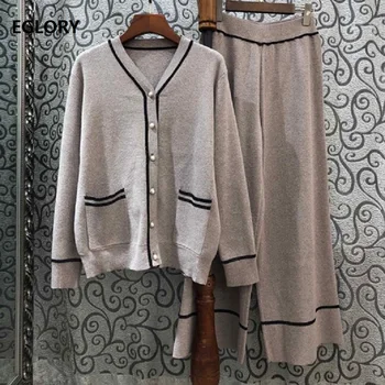 High Quality Sweater Suits 2019 Autumn Winter Warm Pant Set Women V-Neck Bading Button Cardigan Coat+Full Length Knitted Pants
High Quality Sweater Suits 2019 Autumn Winter Warm Pant Set Women V-Neck Bading Button Cardigan Coat+Full Length Knitted Pants