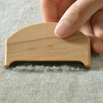 Handheld Portable Home Manual Reusable Clothing Lint Remover Cashmere Comb Fuzz Fabric Wooden Handle Cleaning Sweater Shaver
Handheld Portable Home Manual Reusable Clothing Lint Remover Cashmere Comb Fuzz Fabric Wooden Handle Cleaning Sweater Shaver