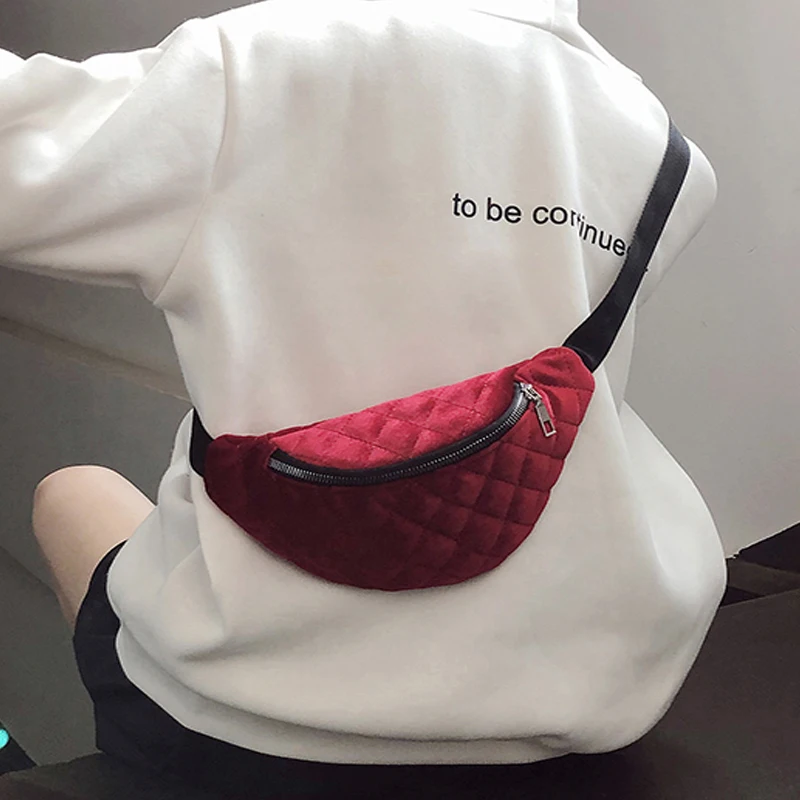 Gold Velvet Chest Bag Waist Bag Woman Rhombic Chest Bag Messenger Bag Shoulder Messenger Bag Solid Color Pocket Chest Bag G110 
Gold Velvet Chest Bag Waist Bag Woman Rhombic Chest Bag Messenger Bag Shoulder Messenger Bag Solid Color Pocket Chest Bag G110