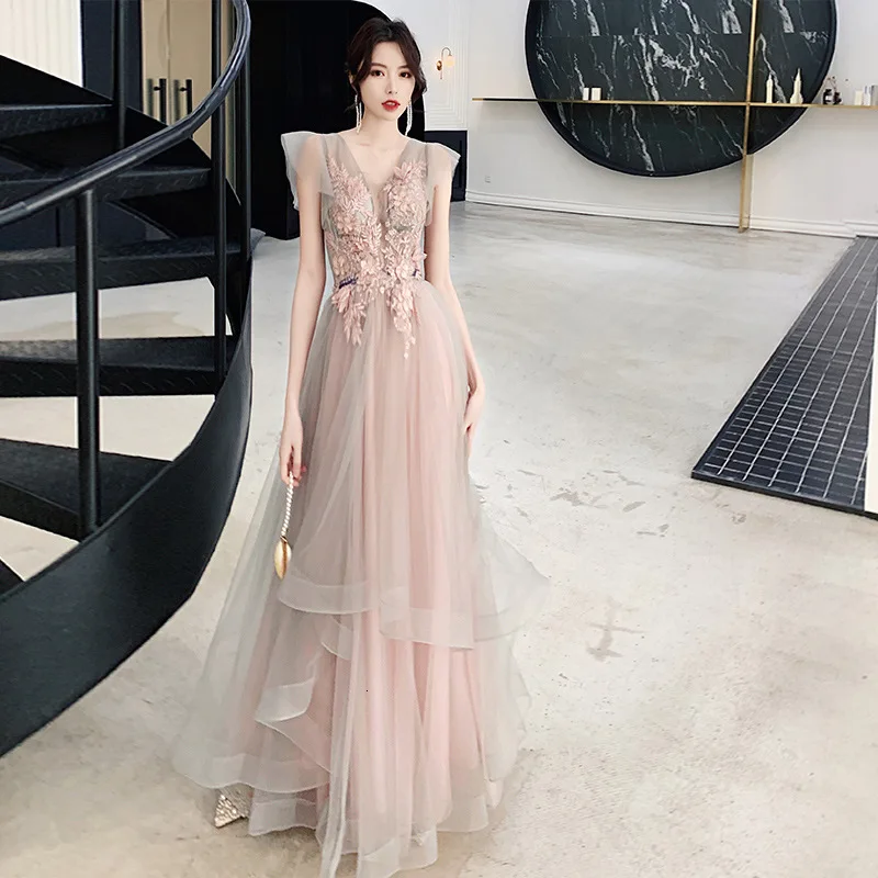 Mingli Tengda Smoke Pink Evening Dress Woman Temperament Applique Flower Party Dresses Ruffles Backless Sexy Long Robe De Soiree
Mingli Tengda Smoke Pink Evening Dress Woman Temperament Applique Flower Party Dresses Ruffles Backless Sexy Long Robe De Soiree