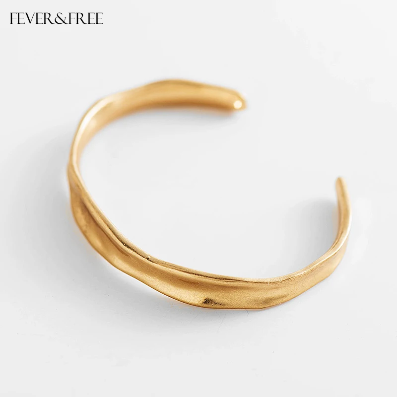 Fever&Free 2019 Best Selling Products Gold Open Cuff Couple Bangles Unisex Luxury Brand Bangle Bracelets For Men Women Pulseiras
Fever&Free 2019 Best Selling Products Gold Open Cuff Couple Bangles Unisex Luxury Brand Bangle Bracelets For Men Women Pulseiras