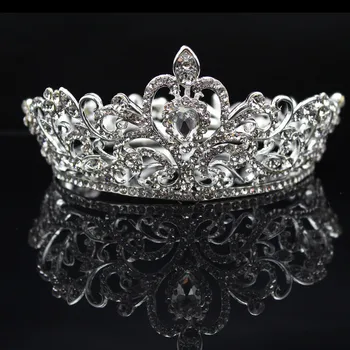 Luxury Wedding Bridal Crystal Tiara Crowns Princess Queen Pageant Prom Rhinestone Tiara Headband Wedding hair accessories Party 
Luxury Wedding Bridal Crystal Tiara Crowns Princess Queen Pageant Prom Rhinestone Tiara Headband Wedding hair accessories Party