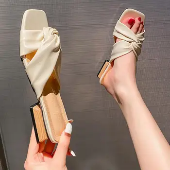 High Quality Women Slippers Casual Summer Flat Beach Slippers Open Toe Lady Flip Flops Woman Beach Shoes Outdoor Footwear Sandal
High Quality Women Slippers Casual Summer Flat Beach Slippers Open Toe Lady Flip Flops Woman Beach Shoes Outdoor Footwear Sandal