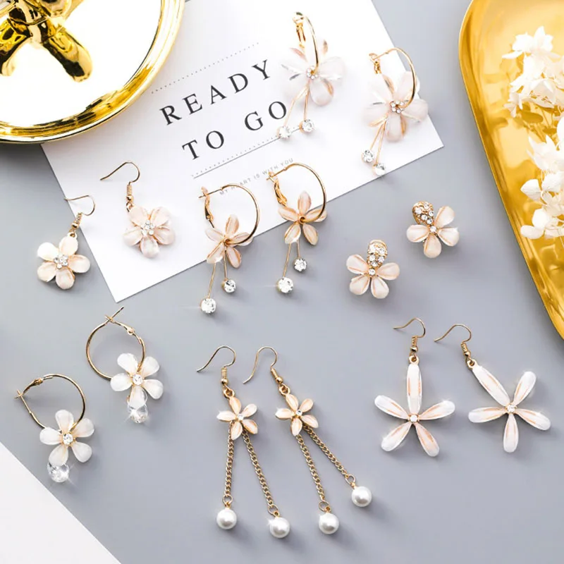 Sweet Flower Dangle Hoop Earrings For Women Korean Crystal Cute Ear Rings Wedding Party Jewelry aretes accesorios mujer
Sweet Flower Dangle Hoop Earrings For Women Korean Crystal Cute Ear Rings Wedding Party Jewelry aretes accesorios mujer