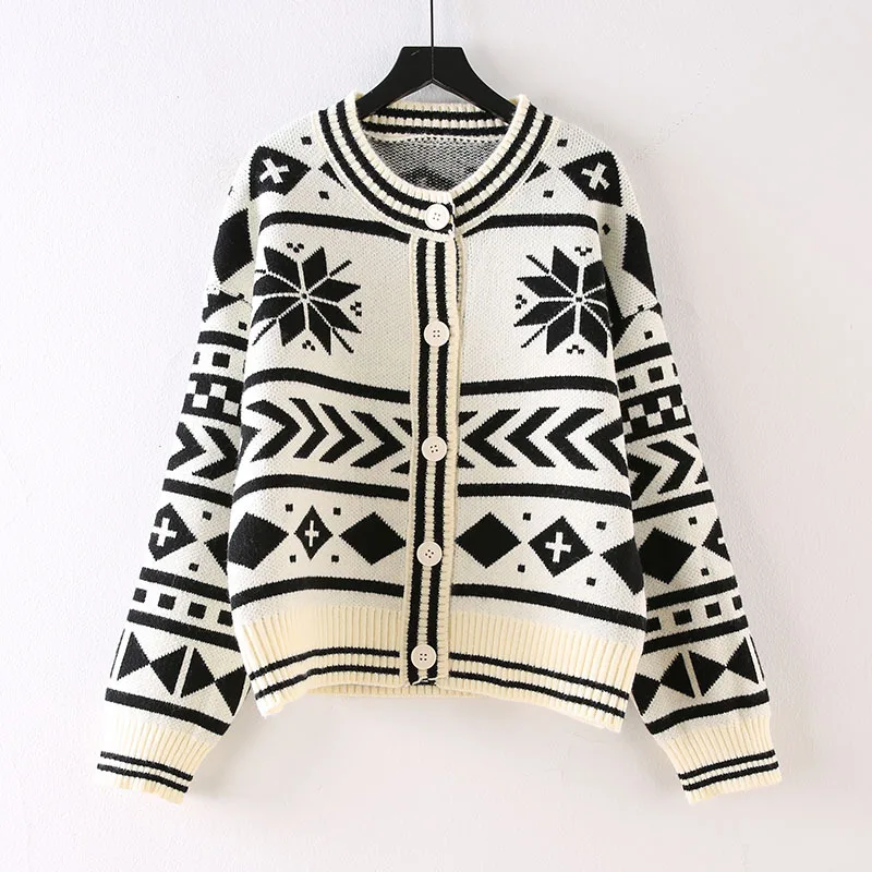 Autumn 2020 New Retro French Loose Short Western Style Ageing Knitted All-match Long-Sleeved Sweater Coat Women's Clothing
Autumn 2020 New Retro French Loose Short Western Style Ageing Knitted All-match Long-Sleeved Sweater Coat Women's Clothing