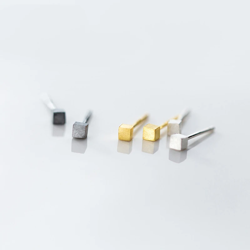 MloveAcc 925 Sterling Silver Frosted Mini Cube Ear Stud Earrings for Women Girls Kids Earing Femme Square Jewelry
MloveAcc 925 Sterling Silver Frosted Mini Cube Ear Stud Earrings for Women Girls Kids Earing Femme Square Jewelry