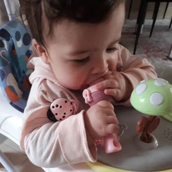 Baby nipple Teethers With Pacifier Chain Gift Fresh Food Nibbler Kids Fruit Feeder Nipples Feeding Safe Baby Teat Pacifier
Baby nipple Teethers With Pacifier Chain Gift Fresh Food Nibbler Kids Fruit Feeder Nipples Feeding Safe Baby Teat Pacifier