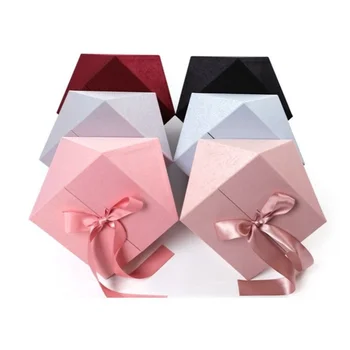 3D Rhombus Shaped Luxury Flower Box with Ribbon European Style Flower Arrangements Boxes Surprise Floral Box
3D Rhombus Shaped Luxury Flower Box with Ribbon European Style Flower Arrangements Boxes Surprise Floral Box