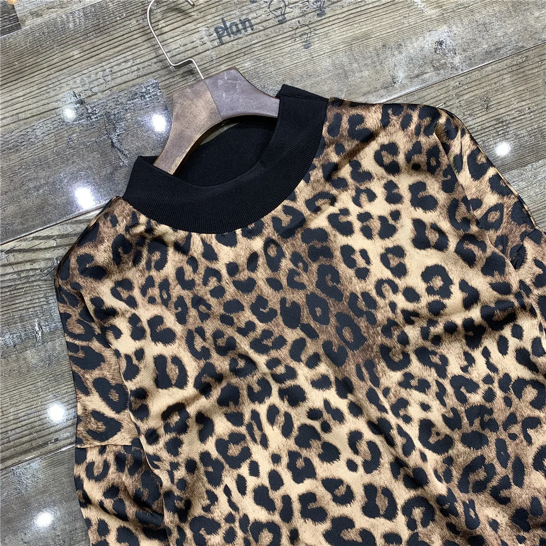 European Style Long Tshirt Women 2020 Spring New Tassel Leopard Pattern Crew Neck Long Sleeves Loose T-Shirt Pullovers Femme
European Style Long Tshirt Women 2020 Spring New Tassel Leopard Pattern Crew Neck Long Sleeves Loose T-Shirt Pullovers Femme