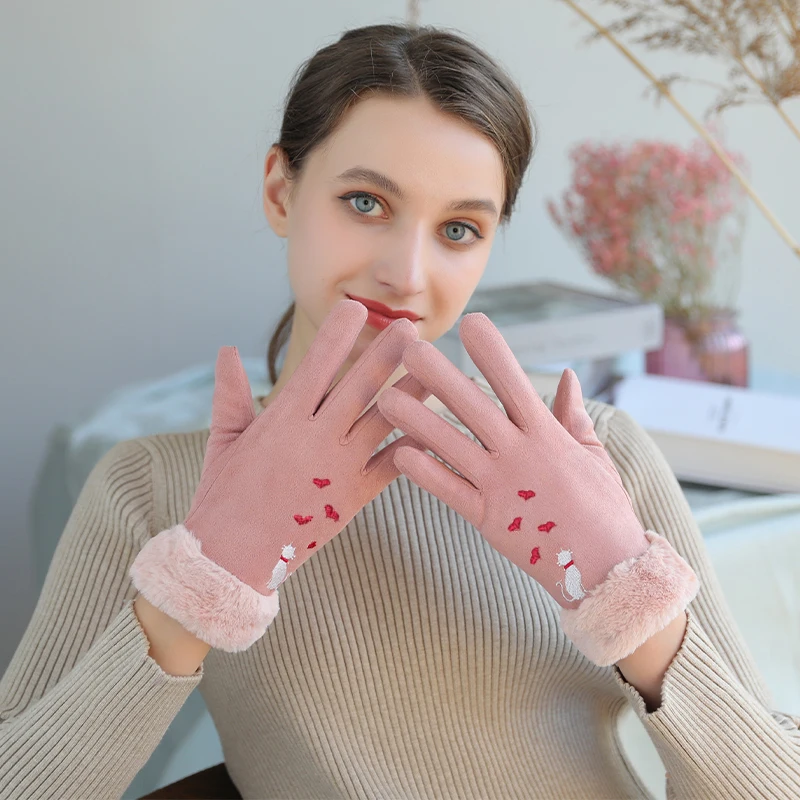 Winter Ladies Gloves 2019 New Touch Screen Wrist Gloves For Women Cat Embroidery Plush Inside Soft Outdoor Warm Women Gloves
Winter Ladies Gloves 2019 New Touch Screen Wrist Gloves For Women Cat Embroidery Plush Inside Soft Outdoor Warm Women Gloves