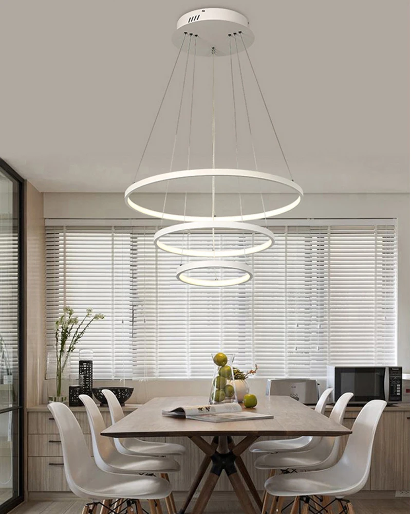 Janet Chandelier Mod Light vs Idun Chandelier