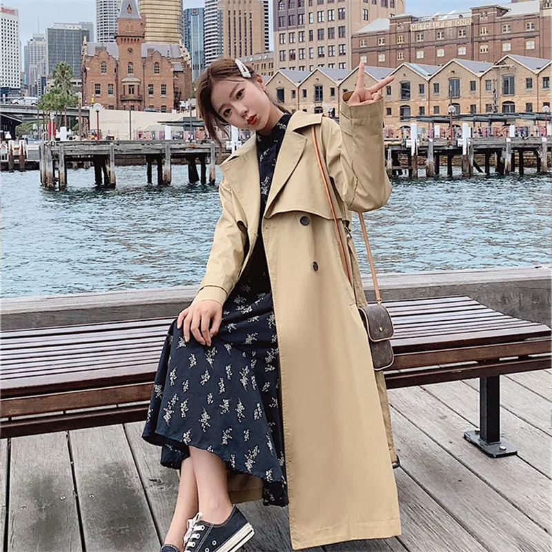 2020 Spring Mid-length Khaki Loose Chic back button with Belt Windbreaker coat Women Abrigo largo Plus size Simple Fashion New
2020 Spring Mid-length Khaki Loose Chic back button with Belt Windbreaker coat Women Abrigo largo Plus size Simple Fashion New