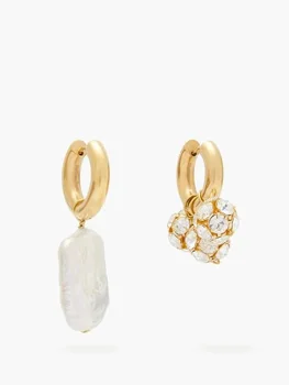 Wholesale Cross-Border Foreign Trade Female Creative Small Shining Zircon Ring Earrings Sexy Temperament Earrings Female
Wholesale Cross-Border Foreign Trade Female Creative Small Shining Zircon Ring Earrings Sexy Temperament Earrings Female