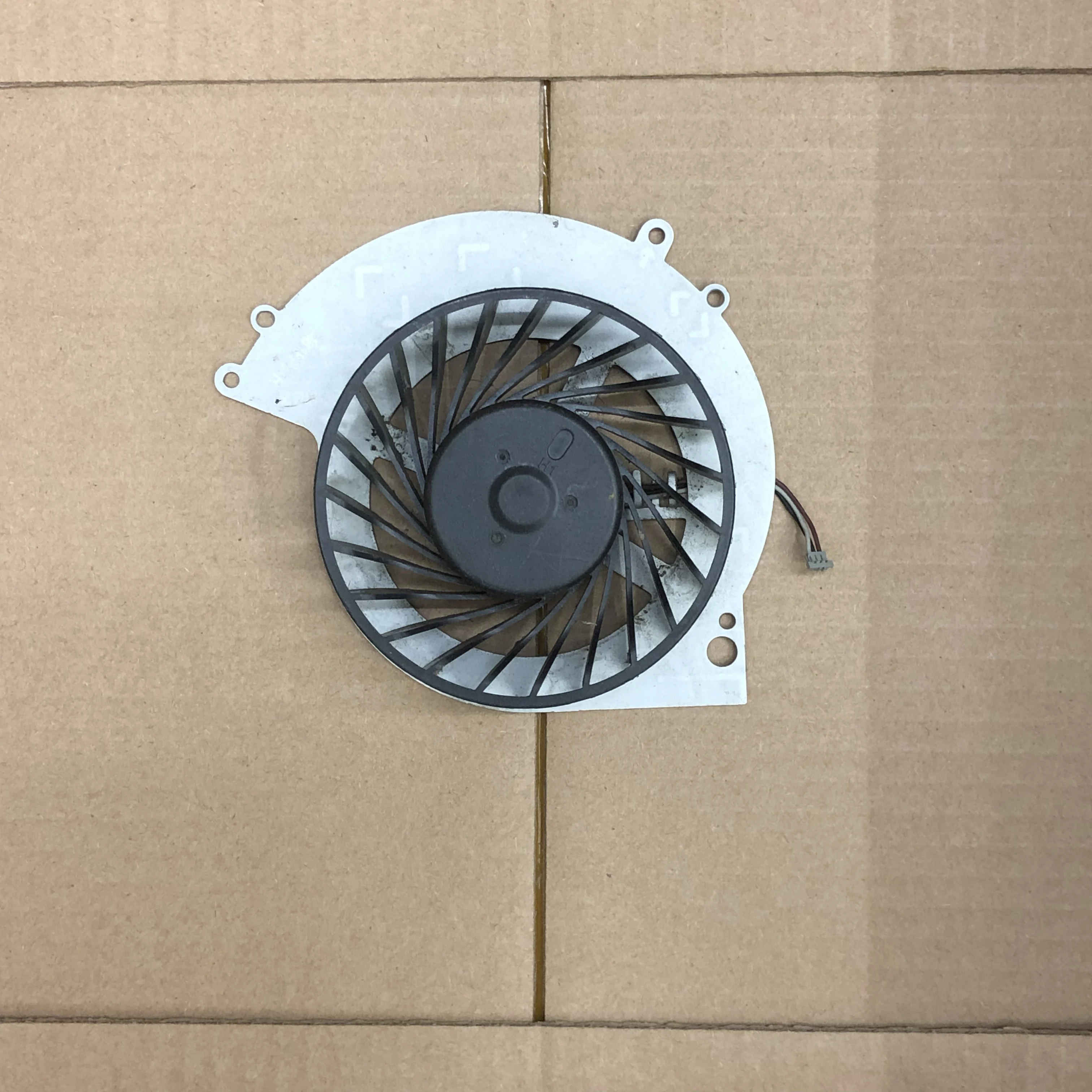 Internal Cooling Cooler Fan for Ps4 Cuh-1000A Cuh-1001A Cuh-10Xxa Cuh-1115A Cuh-11Xxa Series Console with Tool Kit
Internal Cooling Cooler Fan for Ps4 Cuh-1000A Cuh-1001A Cuh-10Xxa Cuh-1115A Cuh-11Xxa Series Console with Tool Kit