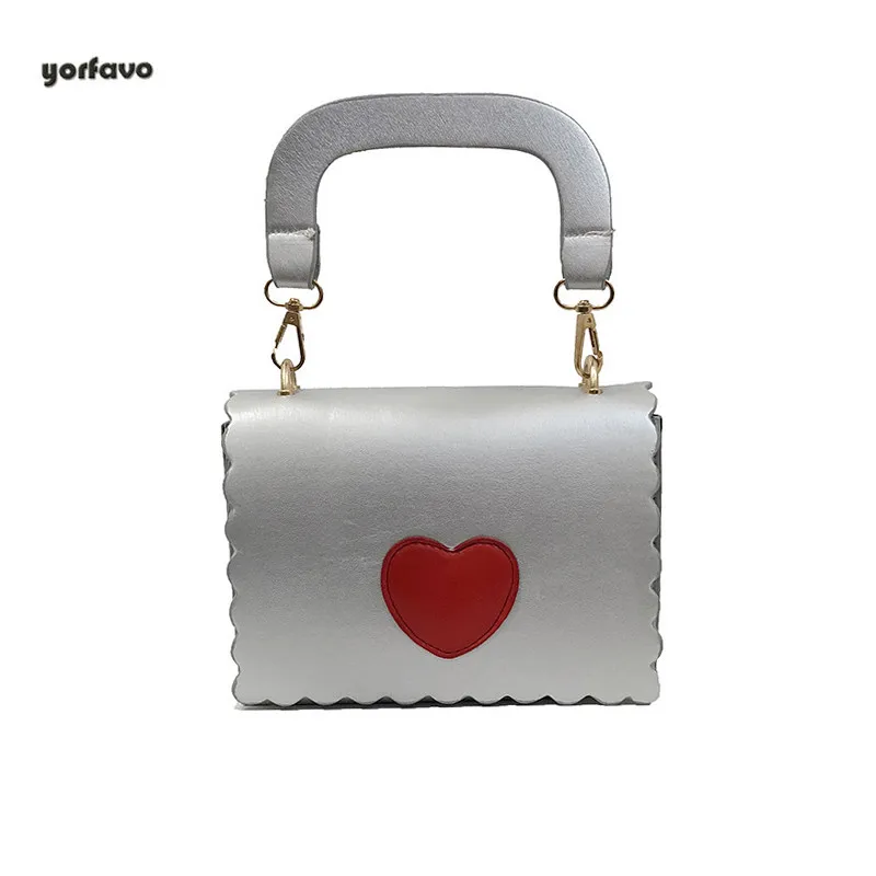 2020 Hot sale mini leather love heart shoulder crossbody bag women girls gift
2020 Hot sale mini leather love heart shoulder crossbody bag women girls gift
