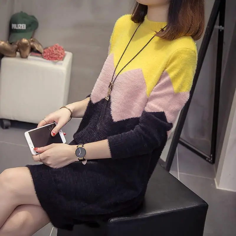 2019 New Autumn Winter Women Casual Loose Patchwork Faux Mink Fur Knit Pullover Sweater Dress Female Fashion Knitwear Jumper X71 
2019 New Autumn Winter Women Casual Loose Patchwork Faux Mink Fur Knit Pullover Sweater Dress Female Fashion Knitwear Jumper X71