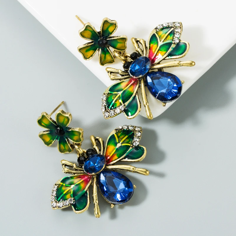 Za Brand Korean Hot Selling Rhinestone Earrings for Woman New Design Alloy Flower and Bee Dropping Oil Rhinestone Drop Earrings
Za Brand Korean Hot Selling Rhinestone Earrings for Woman New Design Alloy Flower and Bee Dropping Oil Rhinestone Drop Earrings