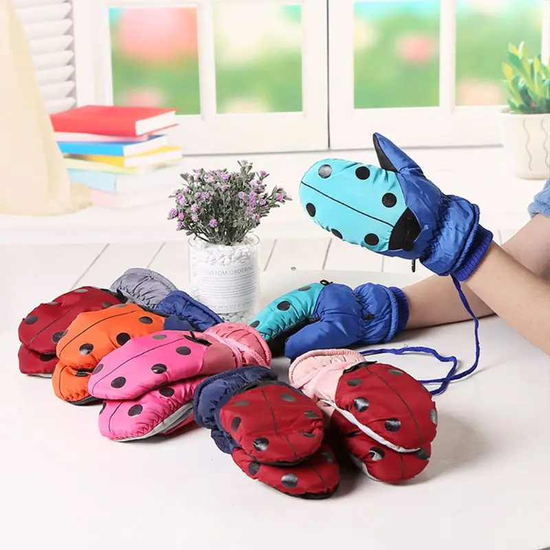 Toddler Kids Cute Ladybird Dot Print Winter Gloves with String Thicken Plush Lined Contrast Color Snow Ski Outdoor Warm Mittens
Toddler Kids Cute Ladybird Dot Print Winter Gloves with String Thicken Plush Lined Contrast Color Snow Ski Outdoor Warm Mittens