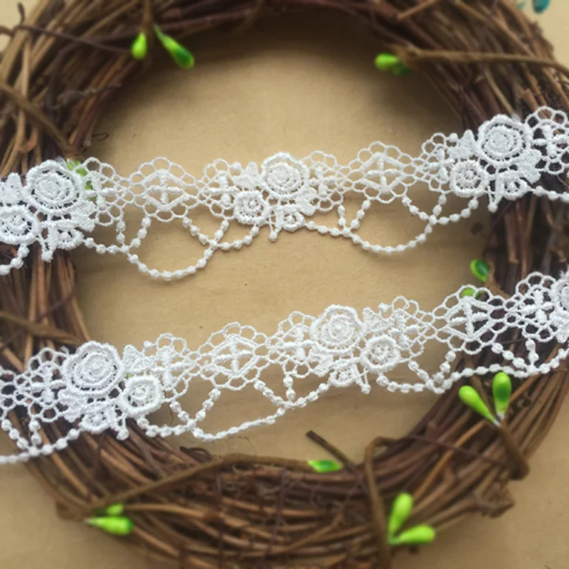 20Yards Rose Flower White Roses Flowers Venise Lace Trim DIY Material High-quality Sofa Curtain Wedding Ribbon Tape
20Yards Rose Flower White Roses Flowers Venise Lace Trim DIY Material High-quality Sofa Curtain Wedding Ribbon Tape
