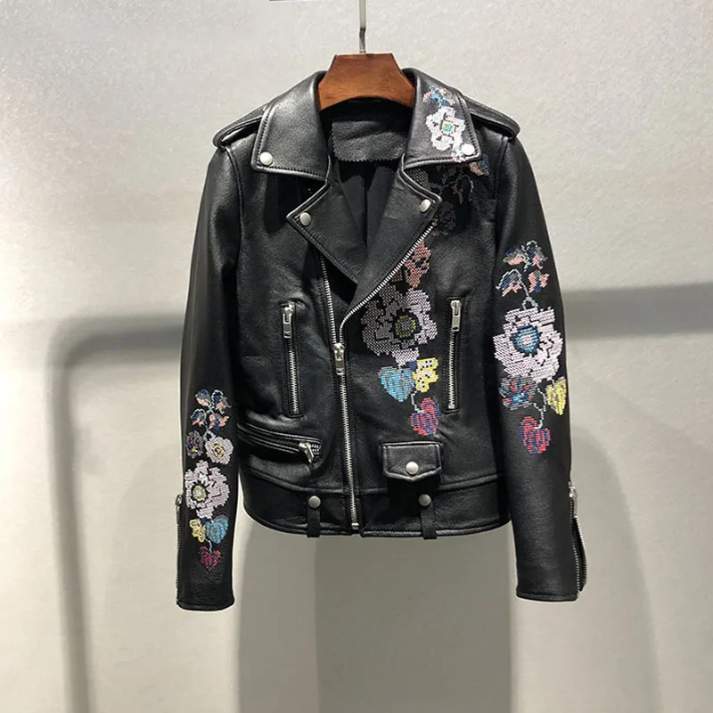 High quality hot selling genuine leather jacket 2020 women spring and winter coat printing design fashion slim jackets S-XL 
High quality hot selling genuine leather jacket 2020 women spring and winter coat printing design fashion slim jackets S-XL