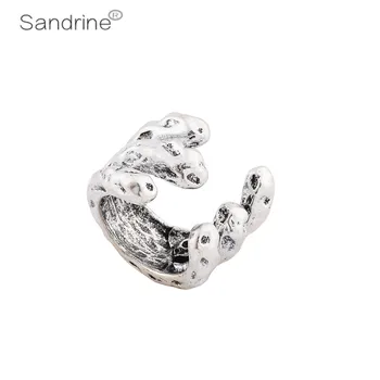 Sandrine Punk Rock Vintage Design Brand Health Zinc Alloy Top Quality Adjustable Male Women Rings Dance Party Jewelry Accessory
Sandrine Punk Rock Vintage Design Brand Health Zinc Alloy Top Quality Adjustable Male Women Rings Dance Party Jewelry Accessory