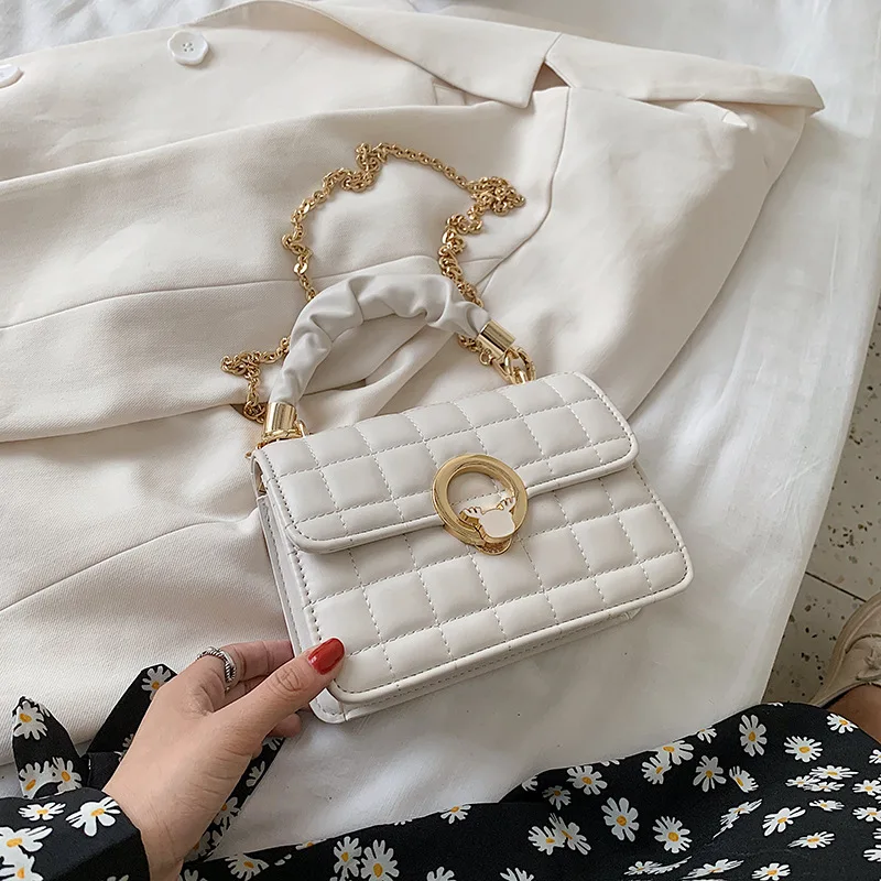 Women's Mini Bag 2020 New Fashion Chain Messenger Bag Hot Online Red Portable Square Sling Bag
Women's Mini Bag 2020 New Fashion Chain Messenger Bag Hot Online Red Portable Square Sling Bag