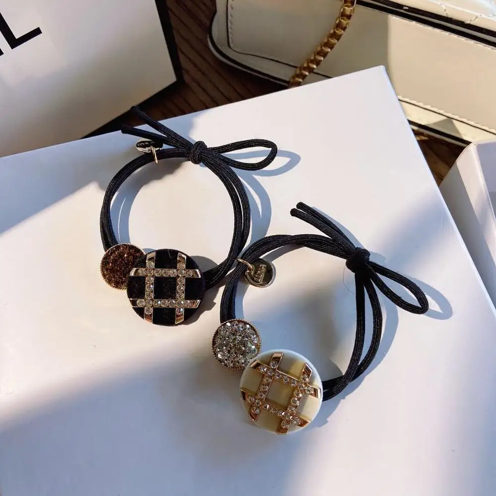 Женские модные милые жемчужные эластичные резинки для волос, резинки для волос, повязки на голову, завязки, аксессуары для волос для женщин и девочек
Женские модные милые жемчужные эластичные резинки для волос, резинки для волос, повязки на голову, завязки, аксессуары для волос для женщин и девочек