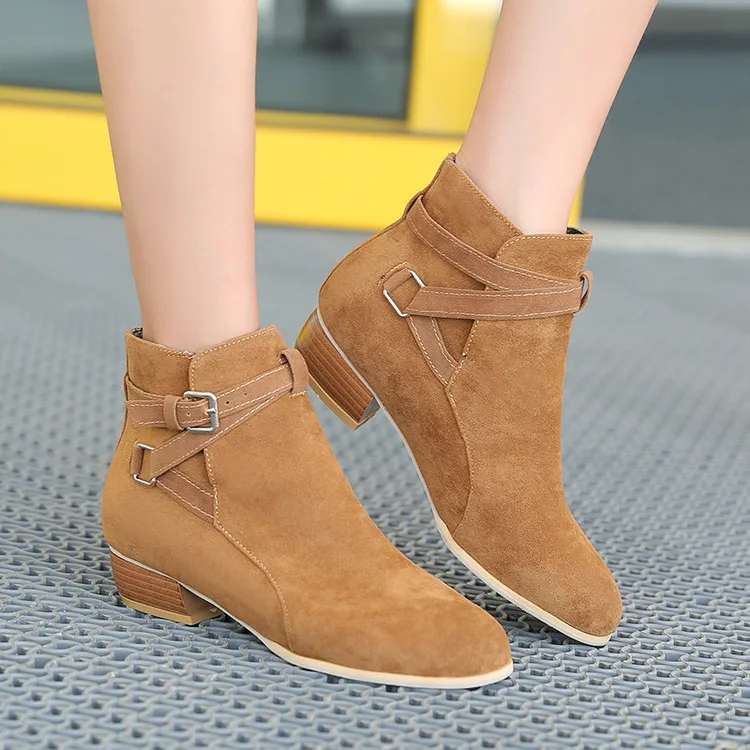 GOXPACER Martin Shoes Women Boots Women Ankle Metal Buckle Square Heel Pointed Toe Winter All Match Plus Size 2020 Free Shipping
GOXPACER Martin Shoes Women Boots Women Ankle Metal Buckle Square Heel Pointed Toe Winter All Match Plus Size 2020 Free Shipping