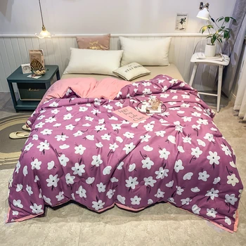 Afervor Soft and Breathable Summer Comforter Floral Print Quilt A and B Version Design Blanket for Children Adults Queen Size 
Afervor Soft and Breathable Summer Comforter Floral Print Quilt A and B Version Design Blanket for Children Adults Queen Size