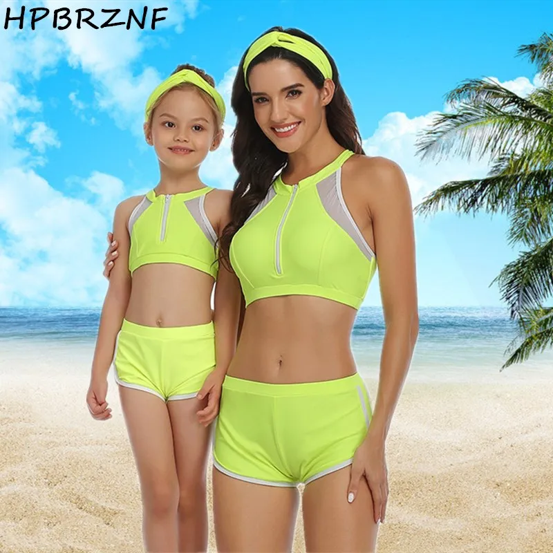 2020 Family Match Swimwear Mother and Daughter Bikini Set Swimsuit Two Pieces Beachwear Mom and Girls Sports Swim Clothes G079
2020 Family Match Swimwear Mother and Daughter Bikini Set Swimsuit Two Pieces Beachwear Mom and Girls Sports Swim Clothes G079