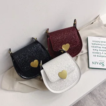 Net red small bag female 2020 new spring fashion saddle bag wild ins shoulder bag girl heart messenger bag
Net red small bag female 2020 new spring fashion saddle bag wild ins shoulder bag girl heart messenger bag